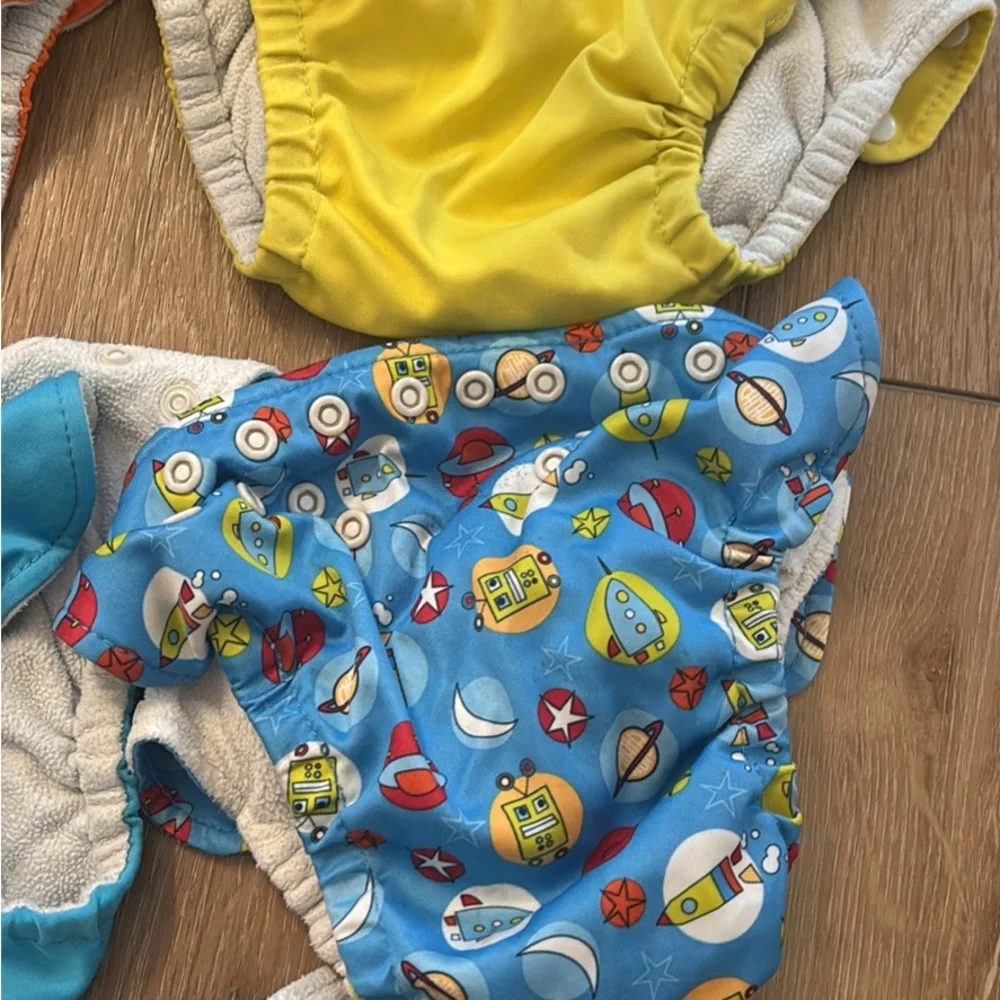 Charlie Banana Green and Blue Diaper Covers Adjustable Accessories 8 pocket